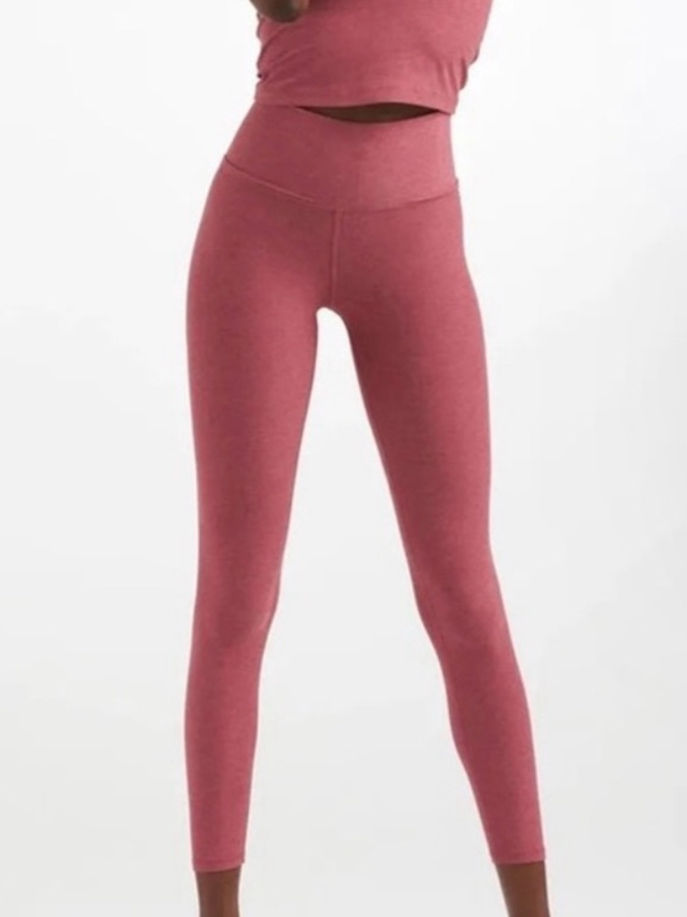 NWT Vuori NWT Clean Elevation
Leggings Desert Rose Color Size
XL